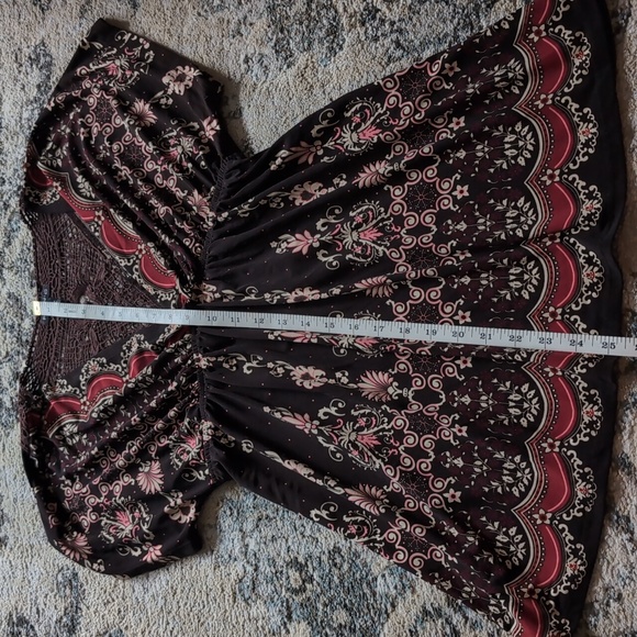 F.A.N.G short sleeve shirt size medium brown red tunic back to school 2000s y2k - Picture 5 of 5